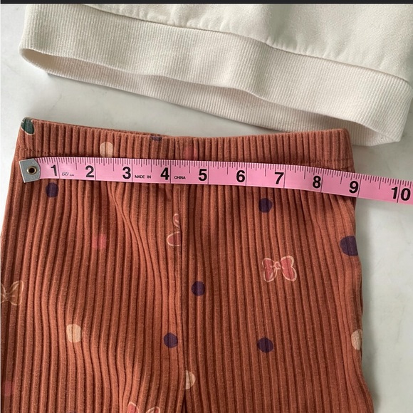 Disney Minnie Sweatshirt and Brown Pants Set - Picture 6 of 10